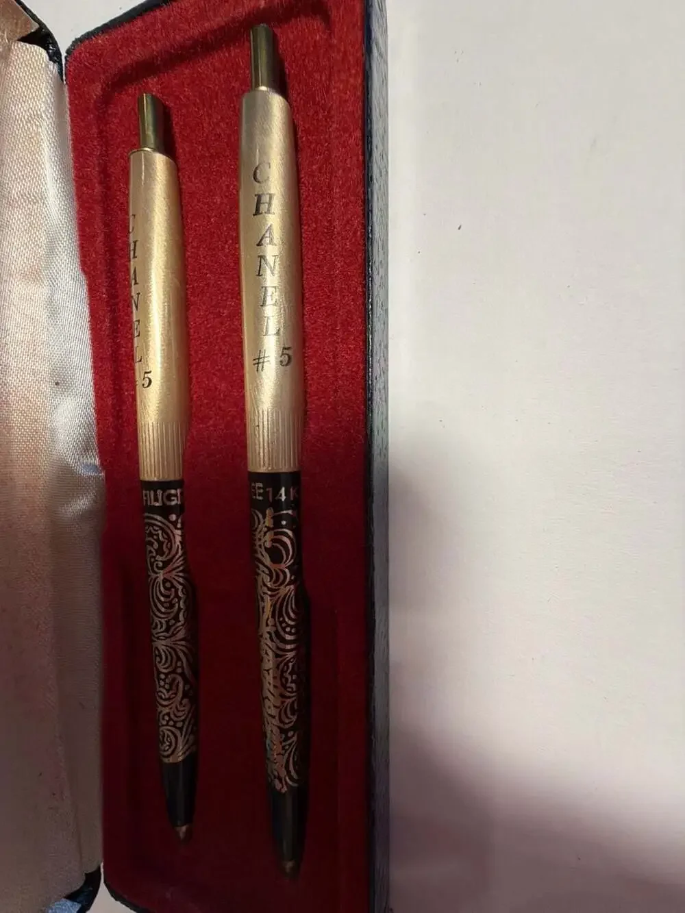 Vintage Arpege Chanel No. 5 14kt Gold Filigree Perfumed Writing Ballpoint Pens S